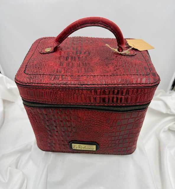 The Crimson Croc – Hand-Stitched Leather Vanity Case